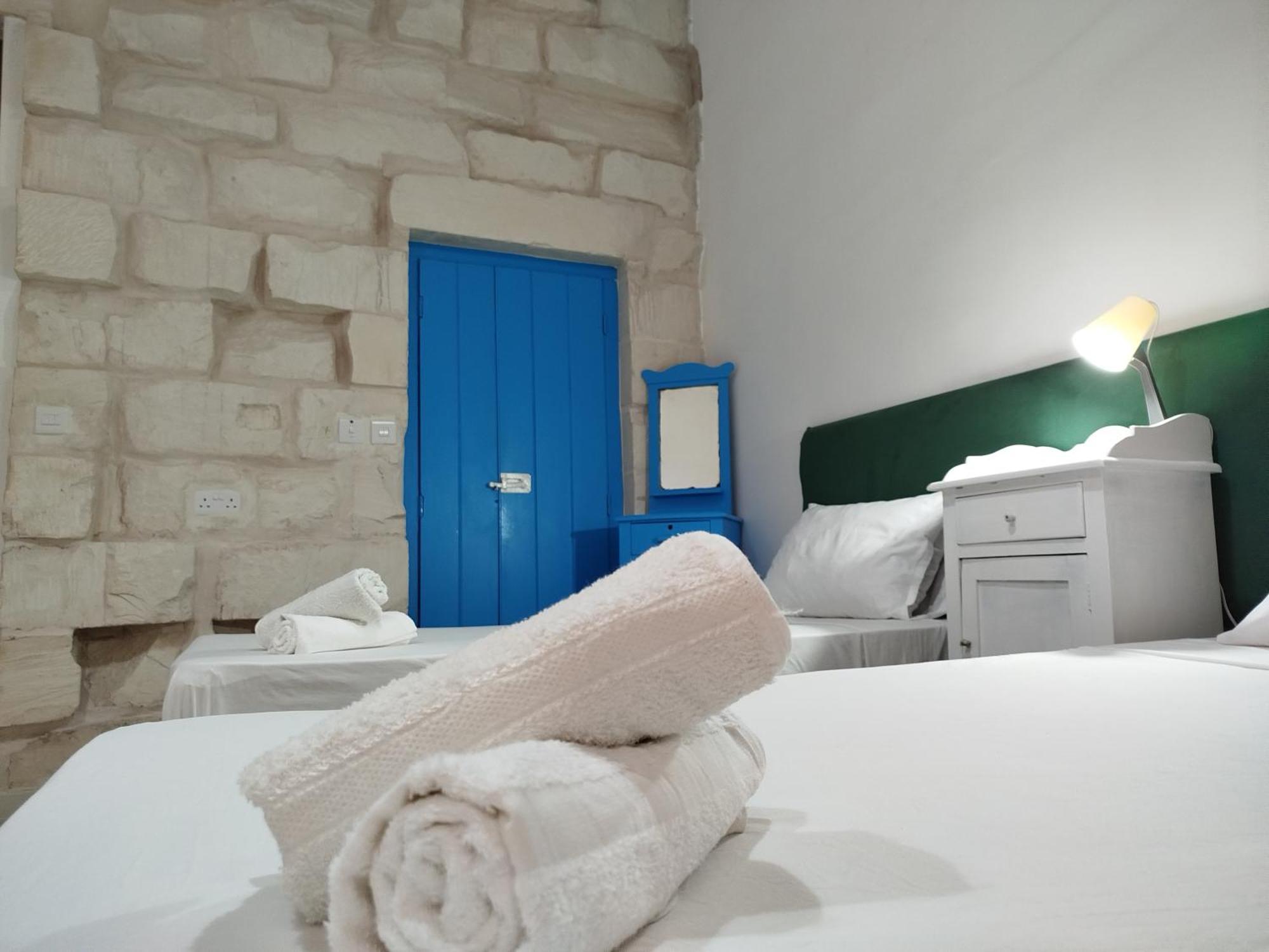 Limestone Sun Suites 斯利马 客房 照片