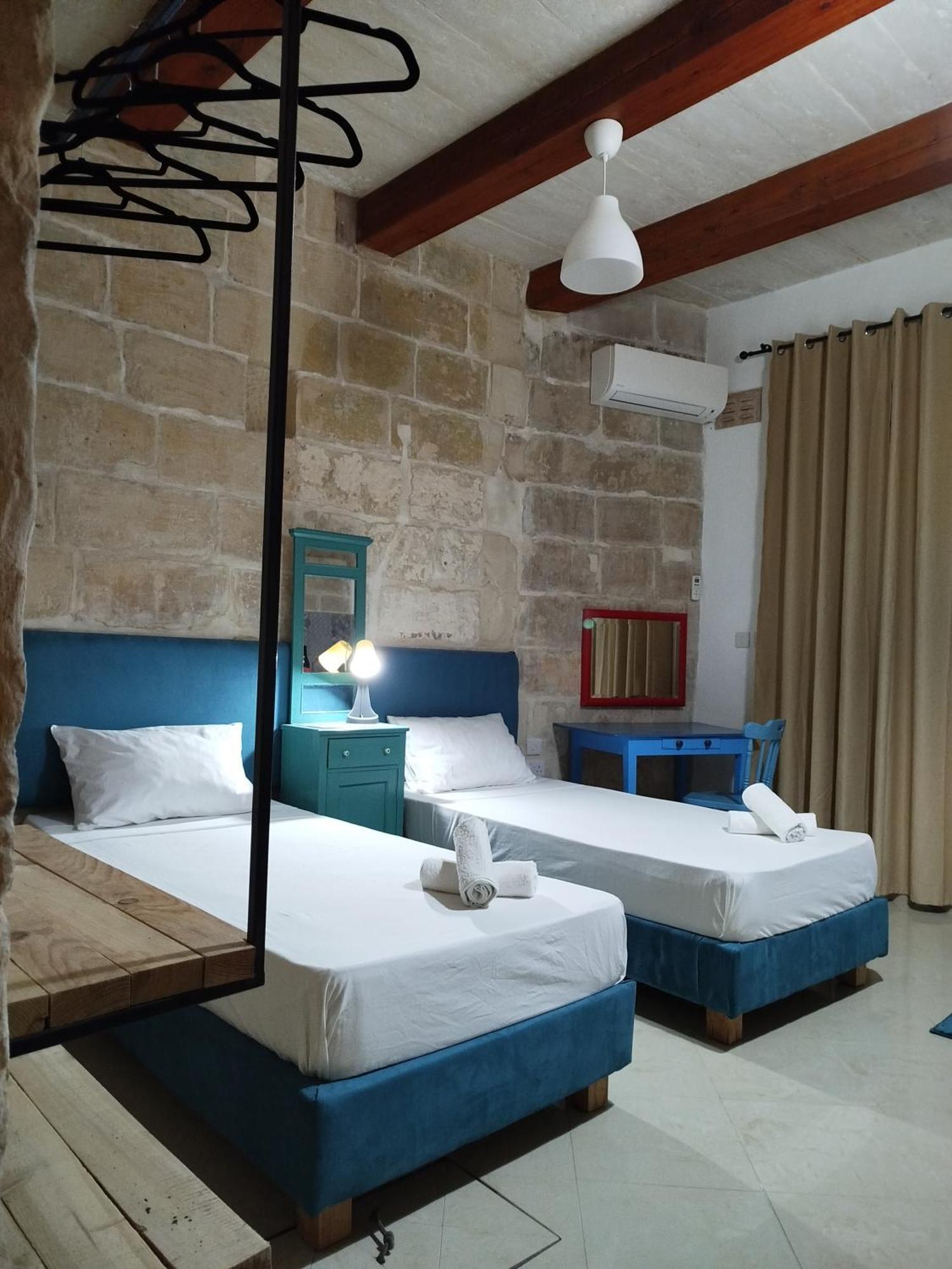 Limestone Sun Suites 斯利马 客房 照片