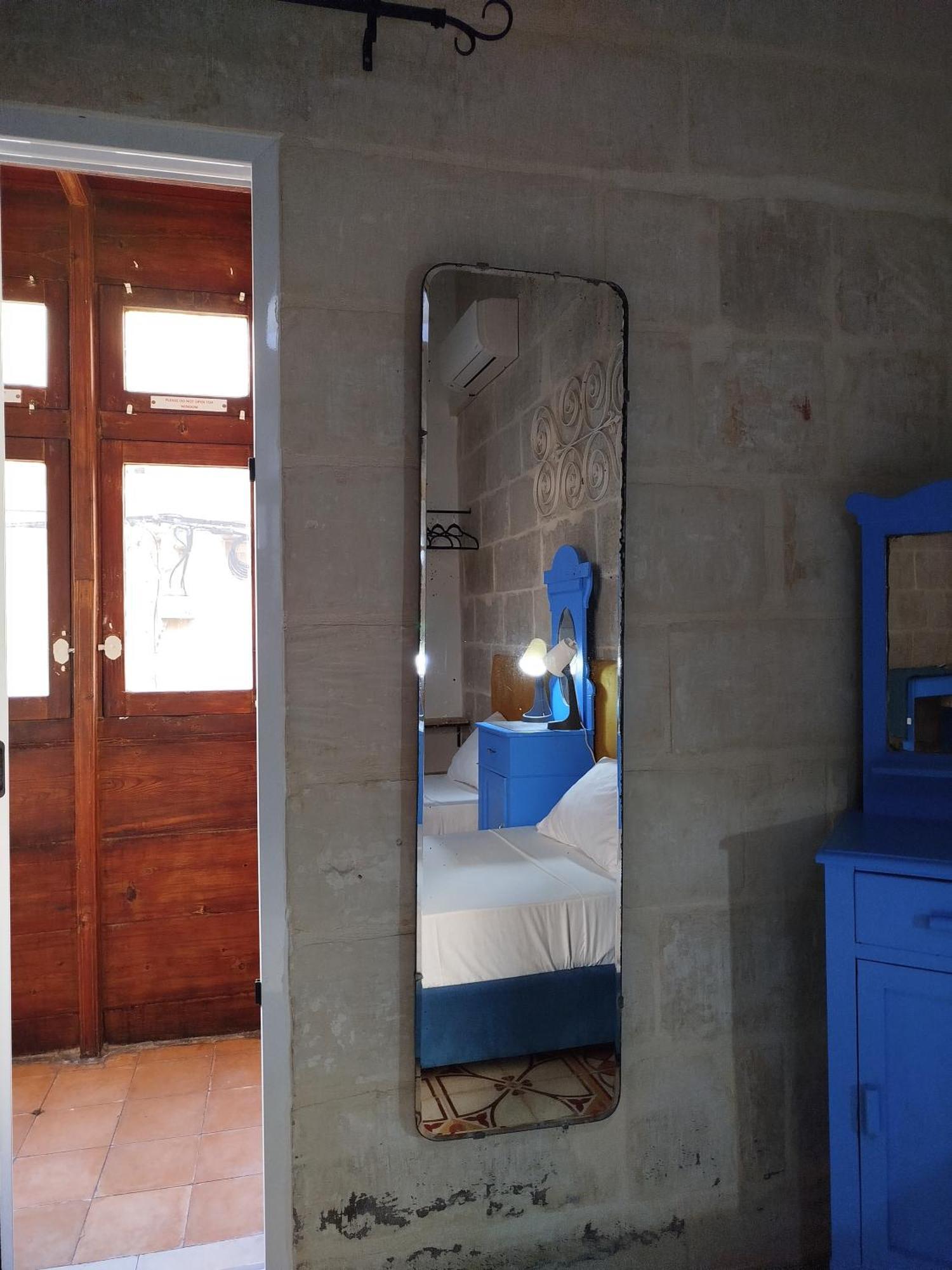 Limestone Sun Suites 斯利马 客房 照片